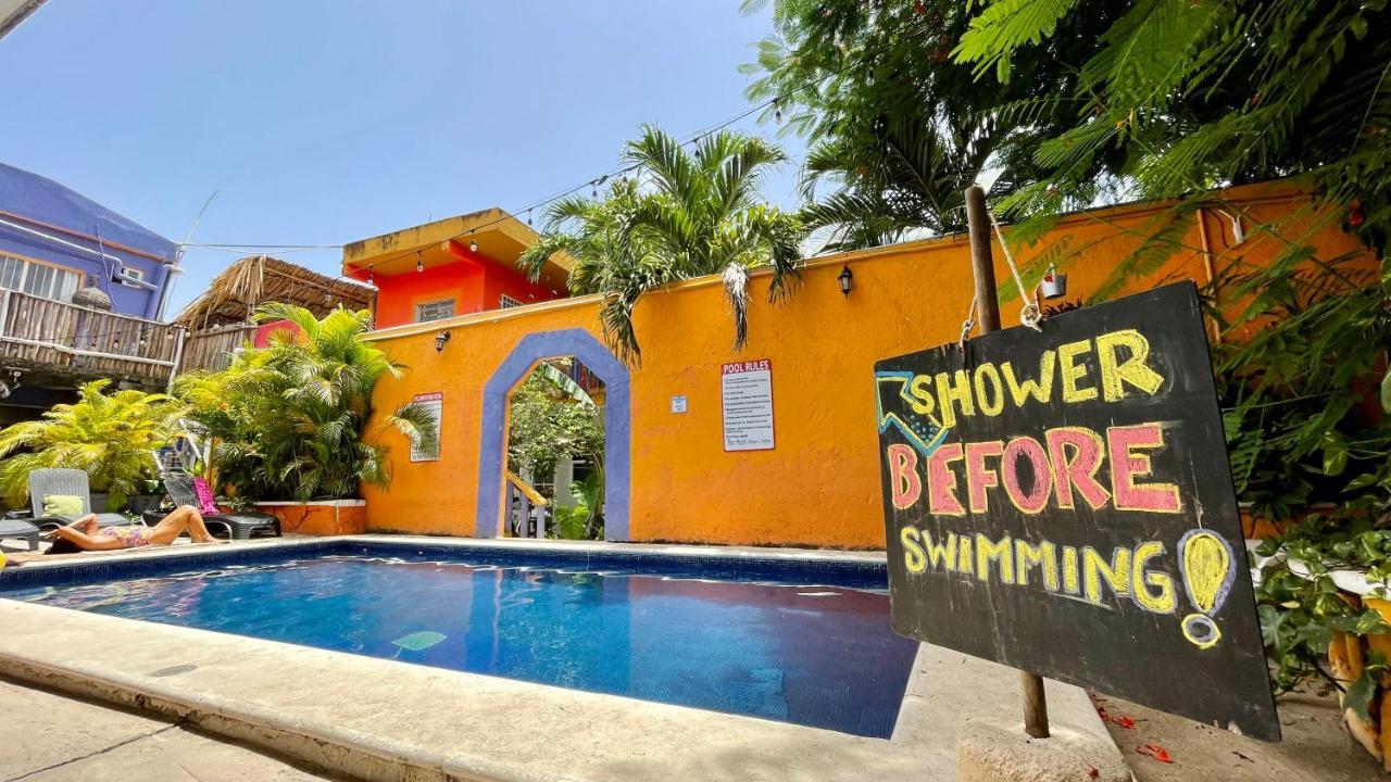 تولوم Weary Traveler Hostel المظهر الخارجي الصورة