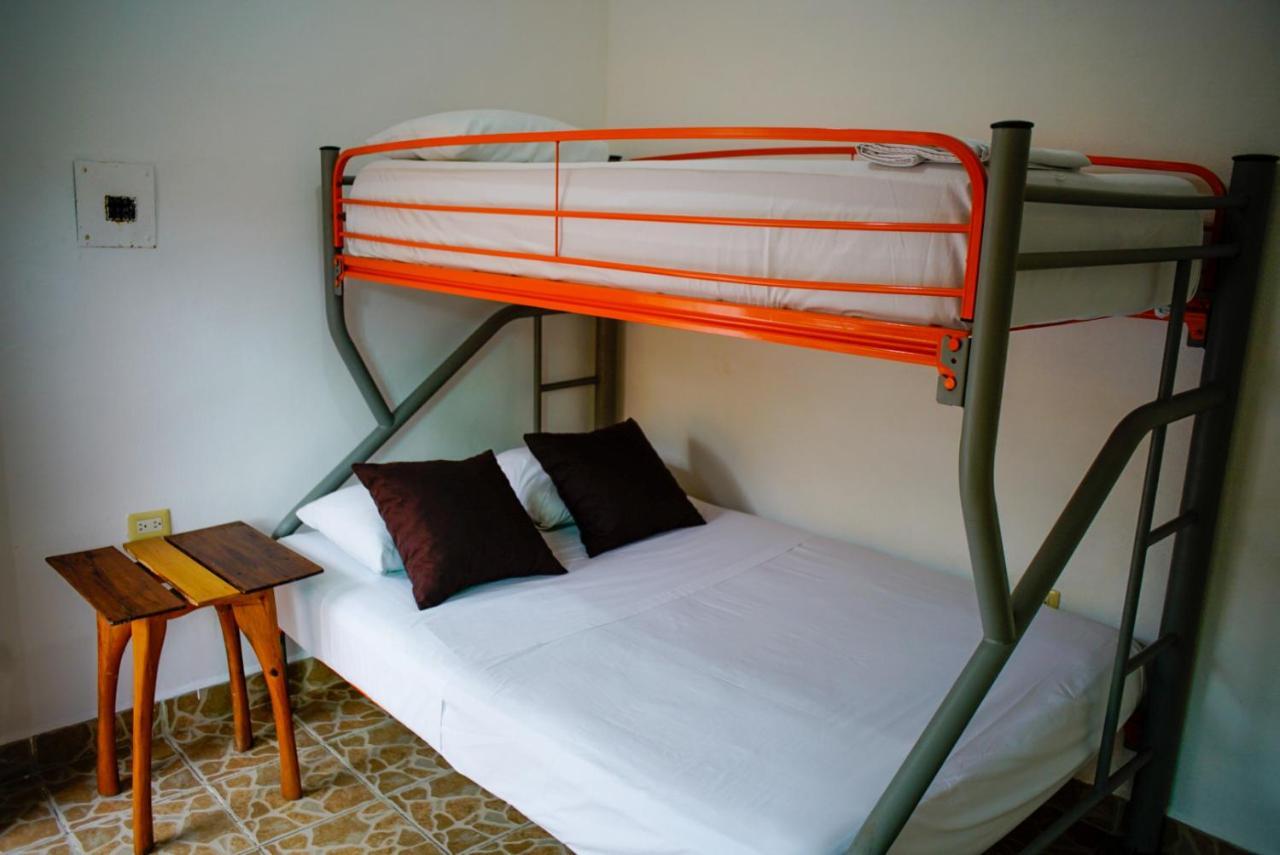 تولوم Weary Traveler Hostel المظهر الخارجي الصورة
