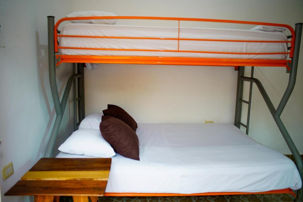 تولوم Weary Traveler Hostel المظهر الخارجي الصورة